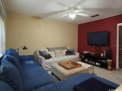 2051 NW 7th Place Gainesville FL 32603