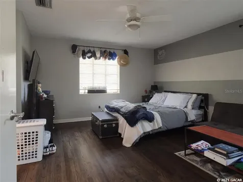 2051 NW 7th Place Gainesville FL 32603