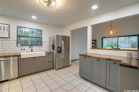 5500 SW 17 Court Gainesville FL 32608