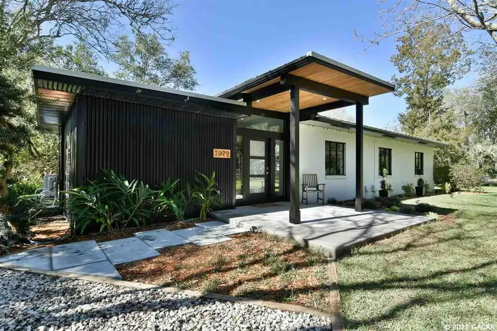 1029 NE 10th Place Gainesville FL 32601