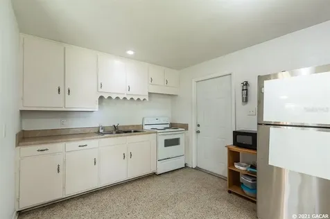 1948 NW 35th Avenue Gainesville FL 32605
