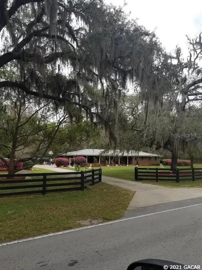 7522 NW County Road 236 Alachua FL 32615