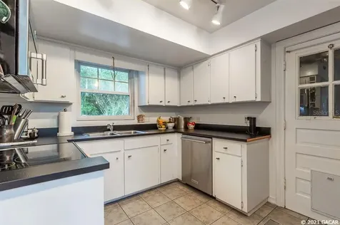 2728 SW 4 Place Gainesville FL 32607
