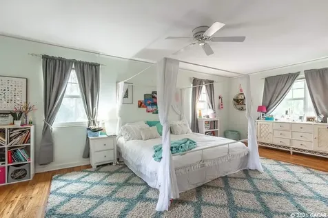 2728 SW 4 Place Gainesville FL 32607