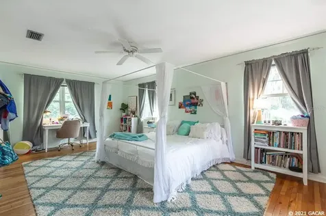 2728 SW 4 Place Gainesville FL 32607