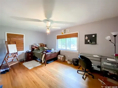 1040 SW 11th Terrace Gainesville FL 32601