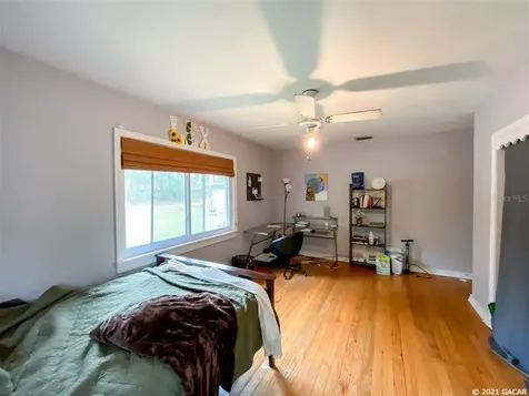 1040 SW 11th Terrace Gainesville FL 32601