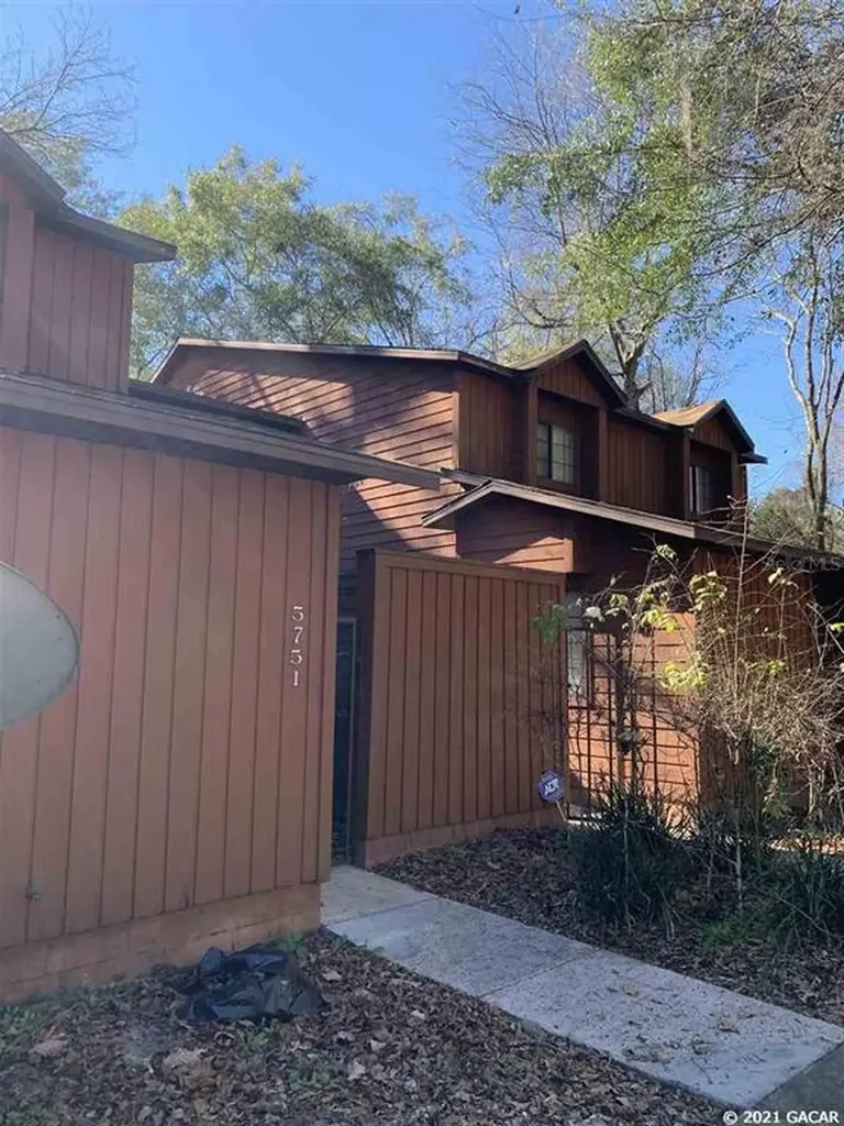 5751 SW 10th Place Gainesville FL 32607