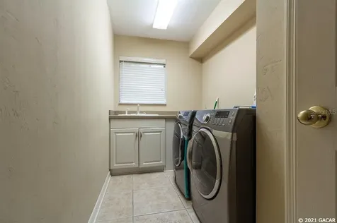 8128 NW 63rd Street Gainesville FL 32653