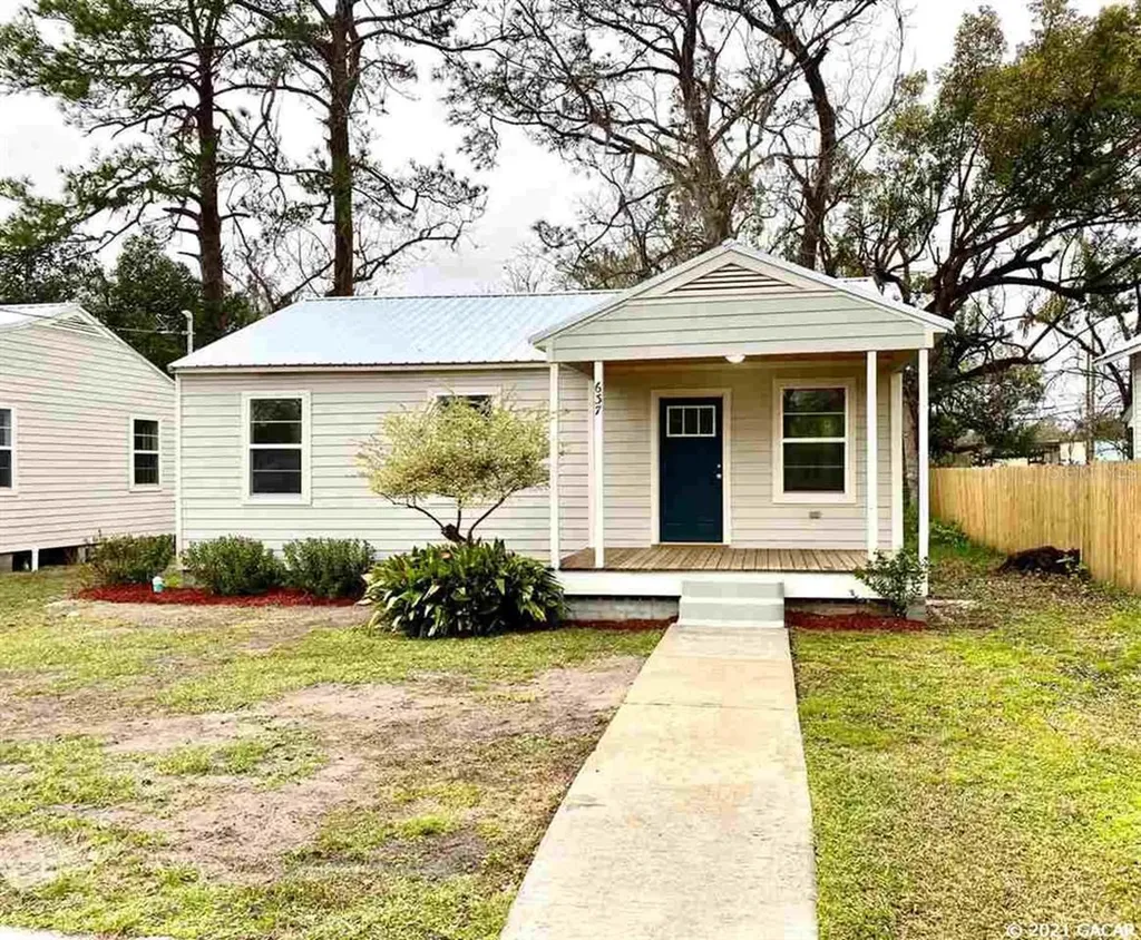 637 N Walnut Street Starke FL 32091