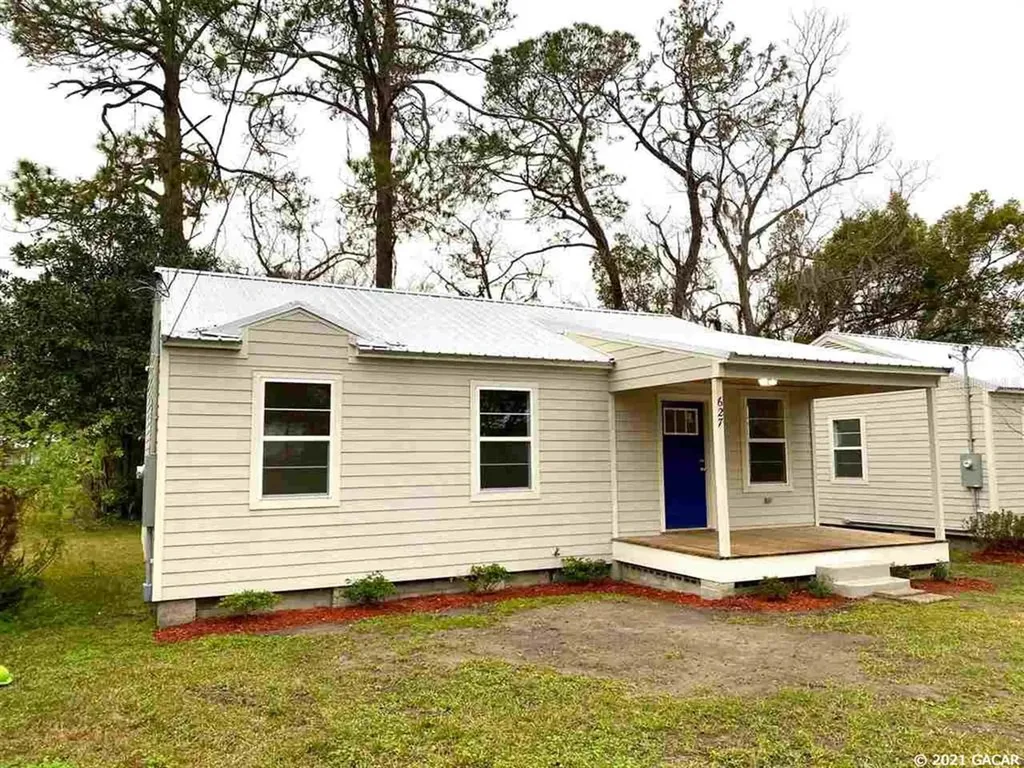627 N Walnut Street Starke FL 32091