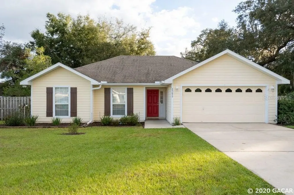 25677 NW 9th Road Newberry FL 32669