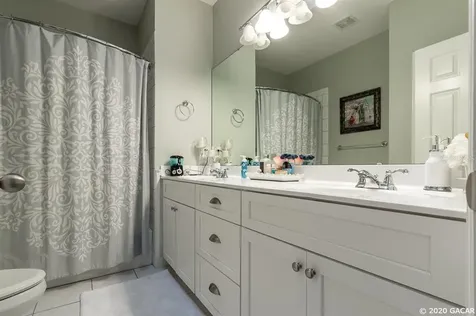3818 SW 98 Terrace Gainesville FL 32608
