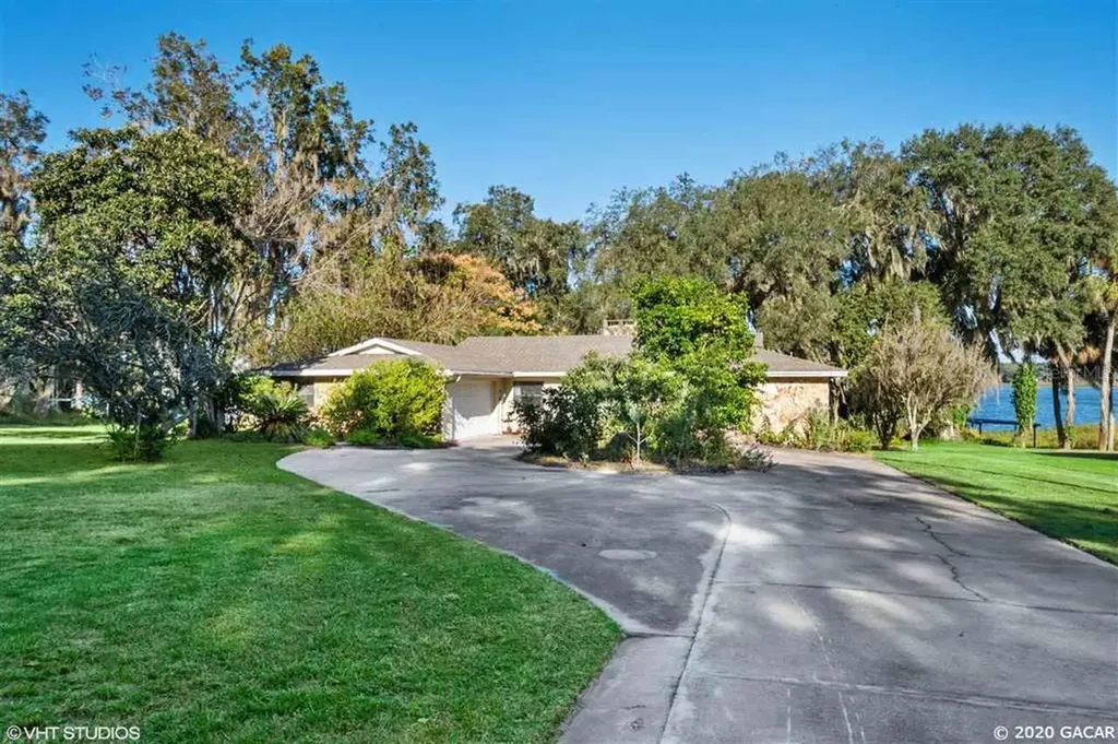 178 Little Orange Lake Drive Hawthorne FL 32640