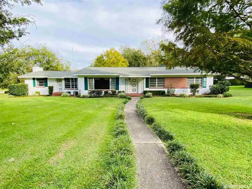 18967 NW 242nd Street High Springs FL 32643