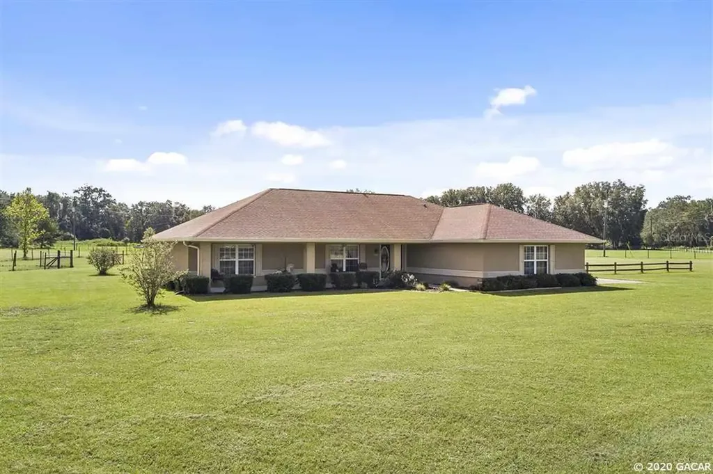 20753 NW 22nd Terrace Brooker FL 32622