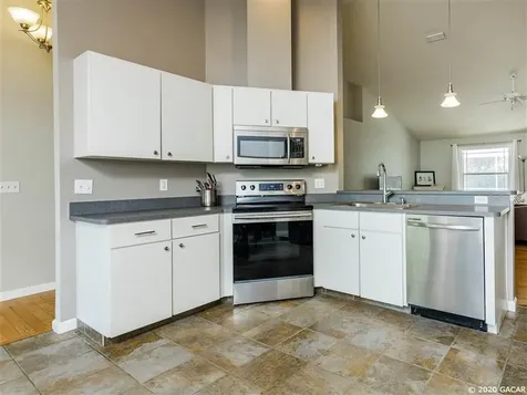 25547 SW 20 Place Newberry FL 32669