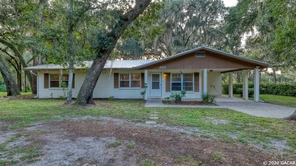 288 SE 3rd Avenue Melrose FL 32666