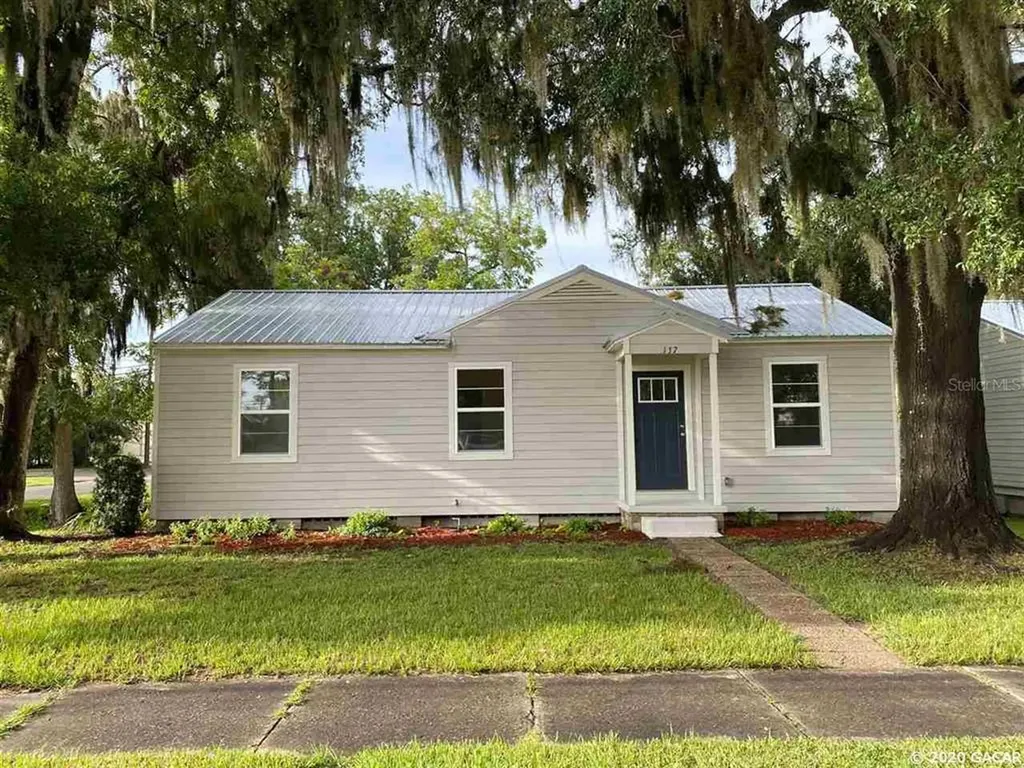 137 W Washington Street Starke FL 32091
