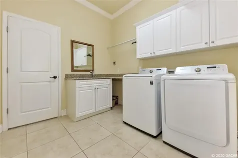 2170 SW 35th Court Gainesville FL 32608