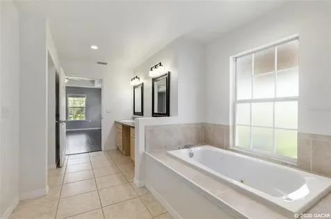 11391 NE 109th Place Archer FL 32618