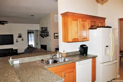 25337 NW 10th Avenue Newberry FL 32669