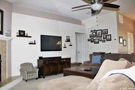 25337 NW 10th Avenue Newberry FL 32669