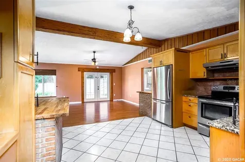 16515 NW Us Highway 441 Alachua FL 32615