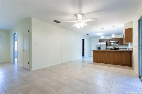 3725 SW 3rd Place Gainesville FL 32607