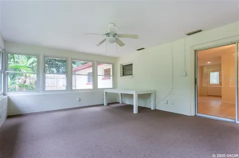 3725 SW 3rd Place Gainesville FL 32607