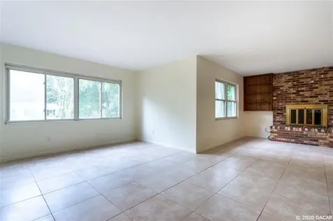 3725 SW 3rd Place Gainesville FL 32607