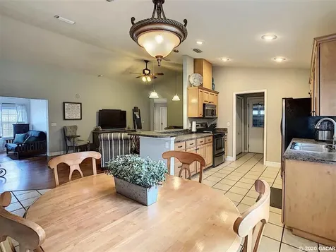 25072 SW 19th Avenue Newberry FL 32669