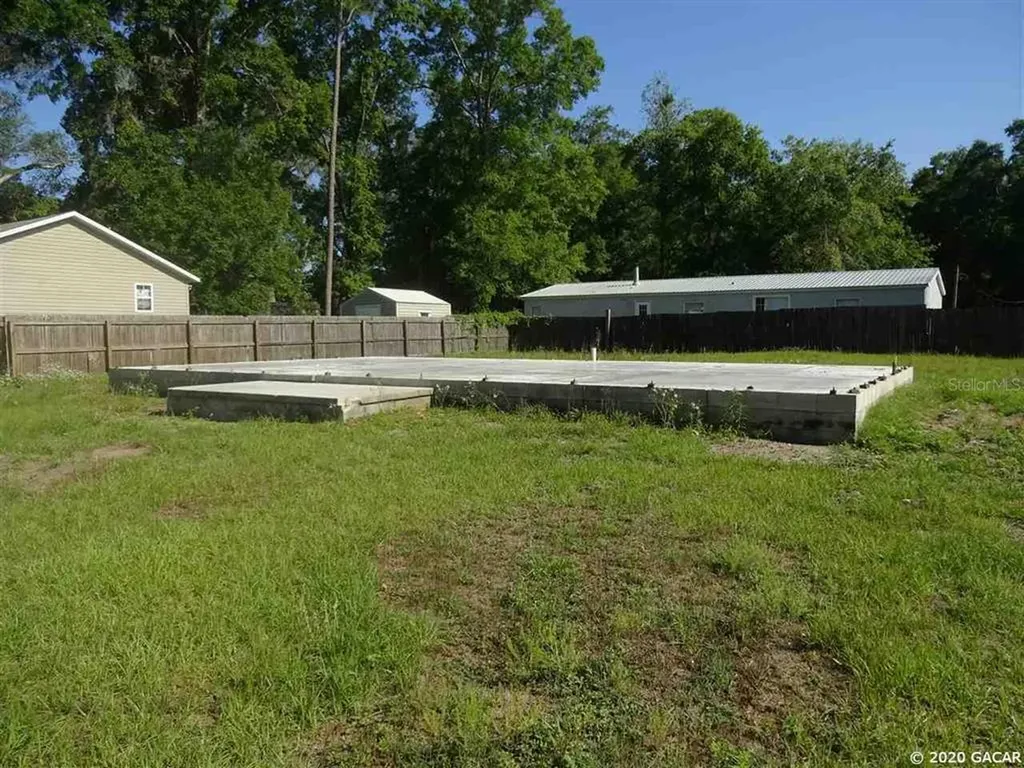 1112 NE 16th Avenue Trenton FL 32693