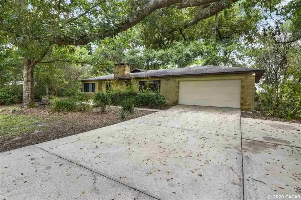 610 SW 127th Street Newberry FL 32669