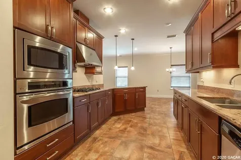 8958 SW 25th Road Gainesville FL 32608