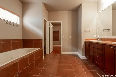 8958 SW 25th Road Gainesville FL 32608