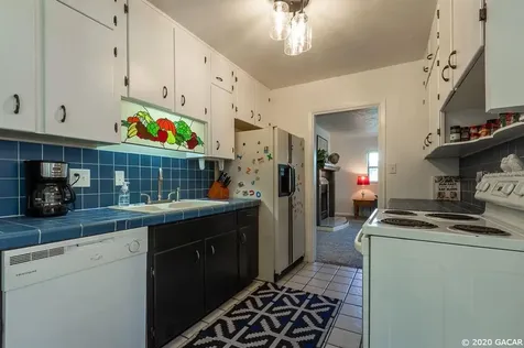 4013 NW 14th Street Gainesville FL 32605