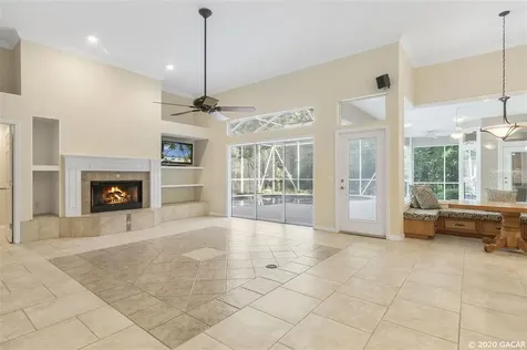 2820 NW 38th Drive Gainesville FL 32605