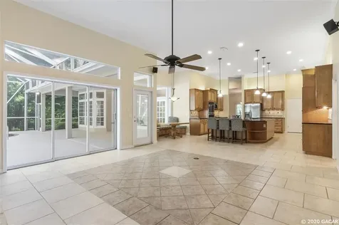 2820 NW 38th Drive Gainesville FL 32605