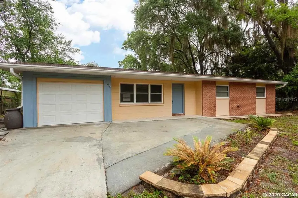 1946 NW 39th Place Gainesville FL 32605
