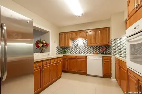 1946 NW 39th Place Gainesville FL 32605