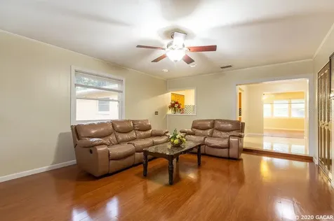 1946 NW 39th Place Gainesville FL 32605