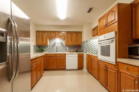 1946 NW 39th Place Gainesville FL 32605