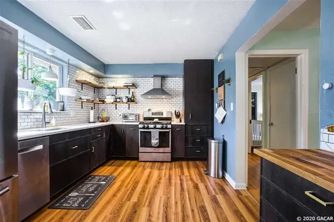 811 NW 37th Terrace Gainesville FL 32605