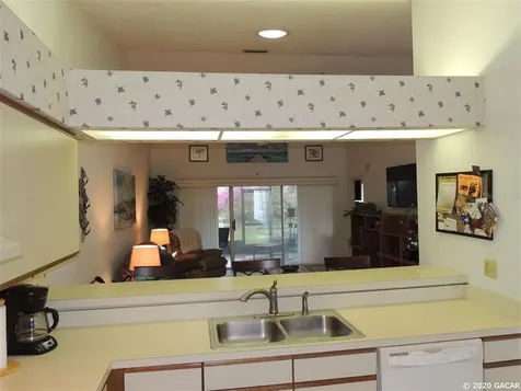 1050 NW 125th Drive Newberry FL 32669