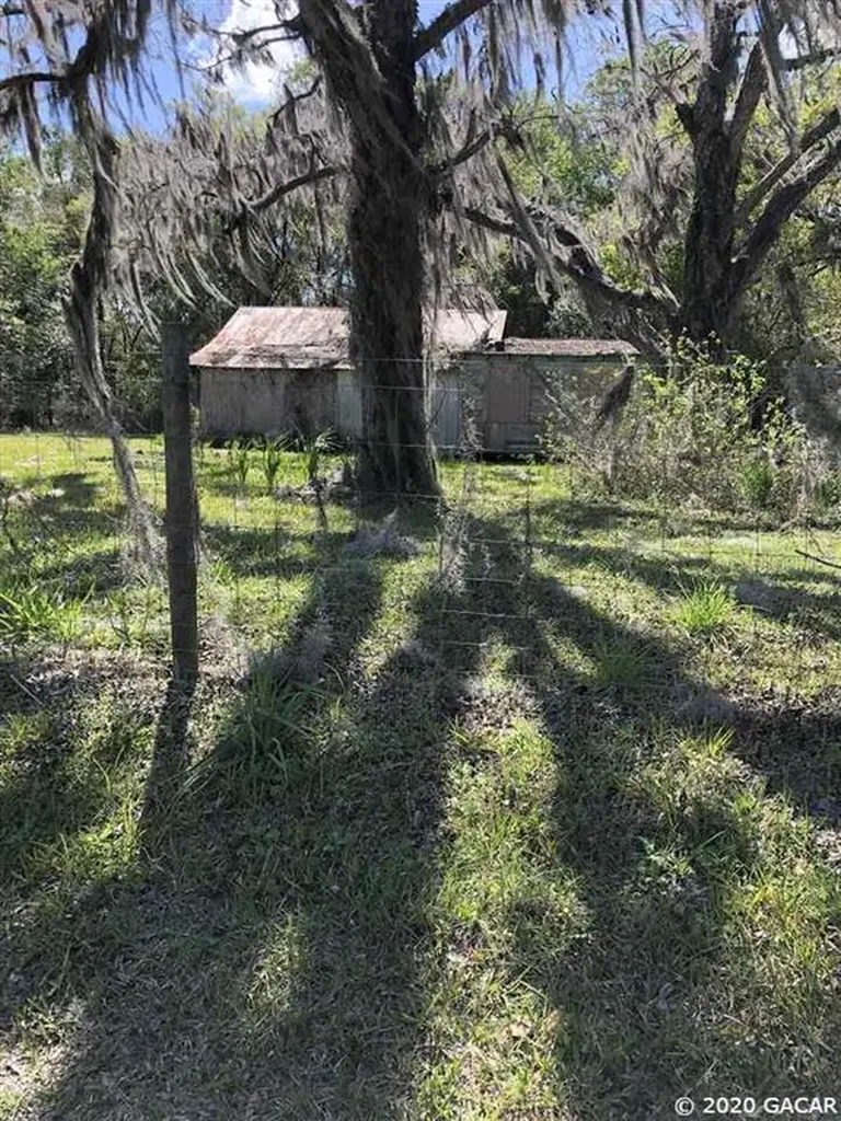 10619 SE County Road 337 Trenton FL 32693