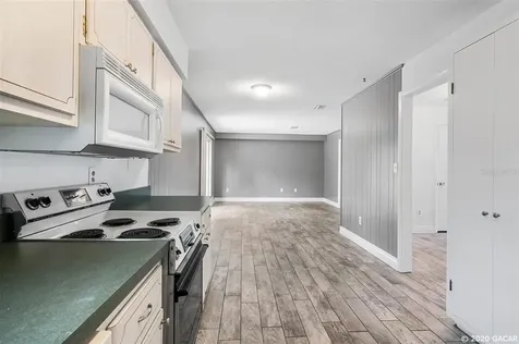 2250 NW 20th Court Gainesville FL 32605
