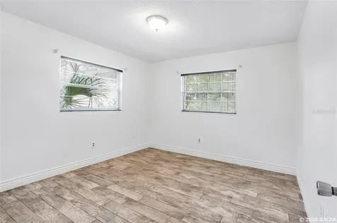 2250 NW 20th Court Gainesville FL 32605