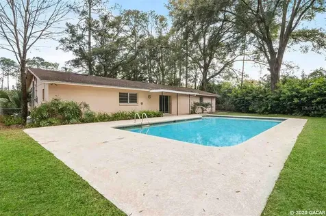 2250 NW 20th Court Gainesville FL 32605