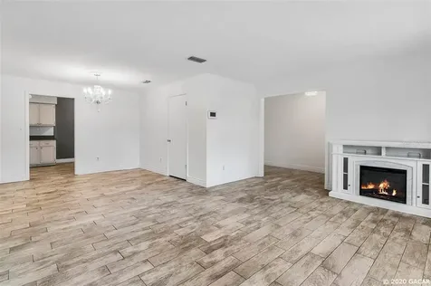 2250 NW 20th Court Gainesville FL 32605
